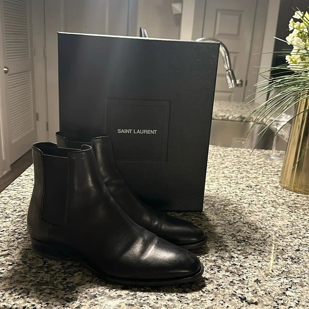 Saint Laurent ブーツ サイズ43 Yves Saint Laurent | Shoes | Saint Laurent Mens Wyatt Chelsea Boot